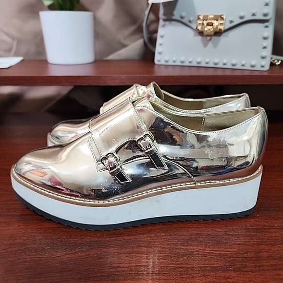 Aldo Gold Platform shoes. Size 8. 5 - Picture 11 of 11